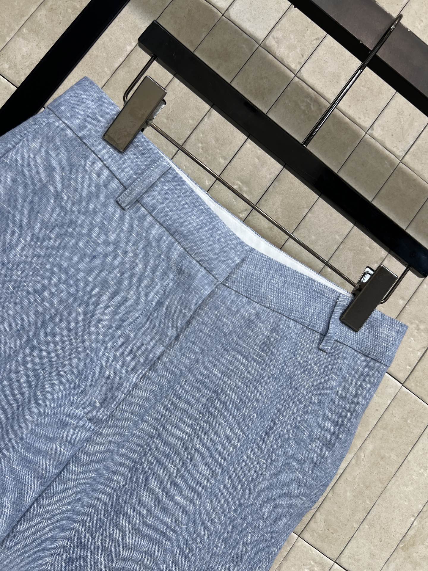 26春夏新款 亚麻高腰阔腿裤 采用纯亚麻面料 高腰设计+宽松直筒剪裁 修饰腿型超显瘦 通勤日常都OK 百