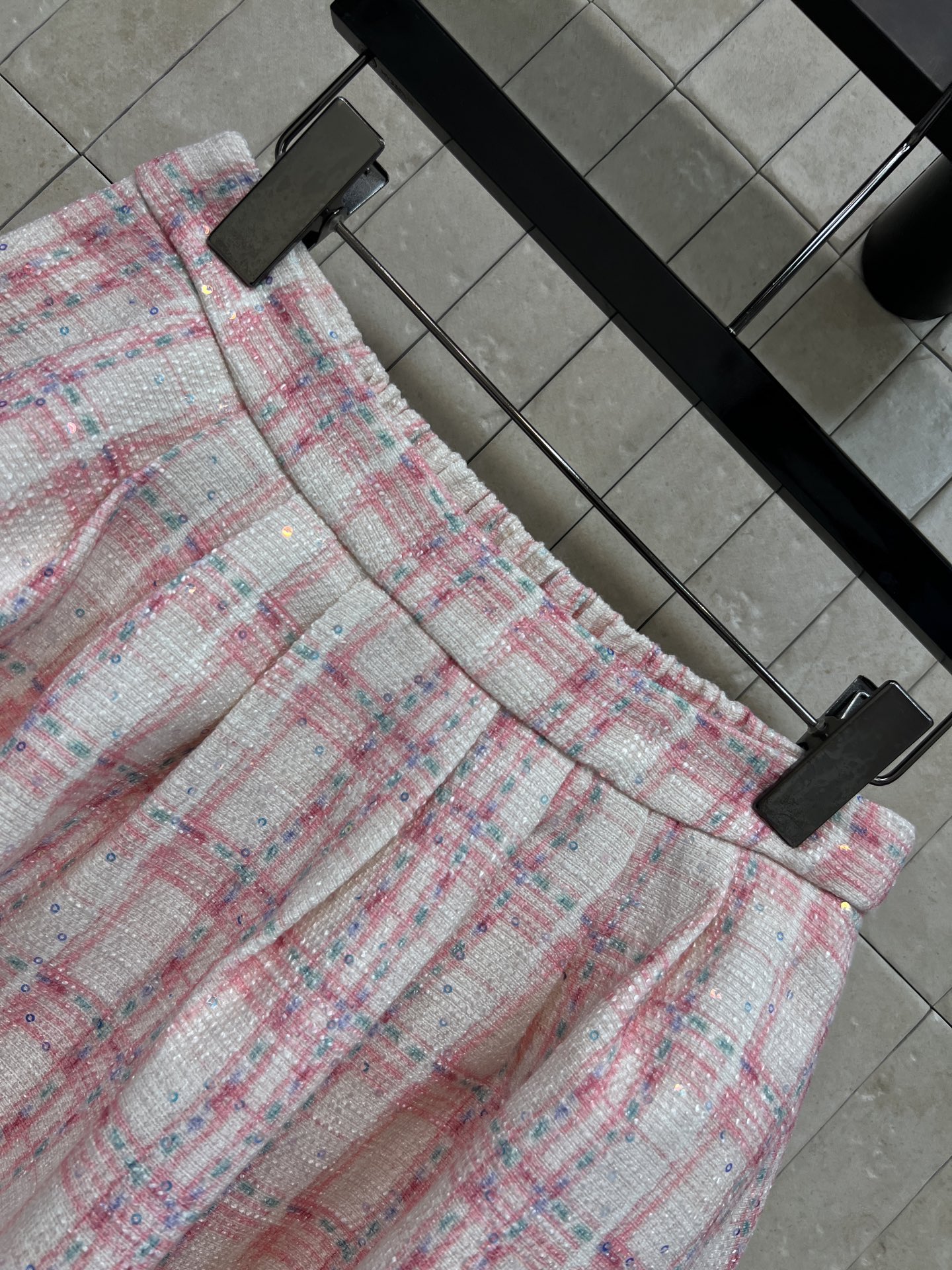 C家 26春夏新款 格纹短款套装 圆领短袖上衣+高腰花苞裙 小香风设计 甜美又优雅 白色翻领+蝴蝶结 下