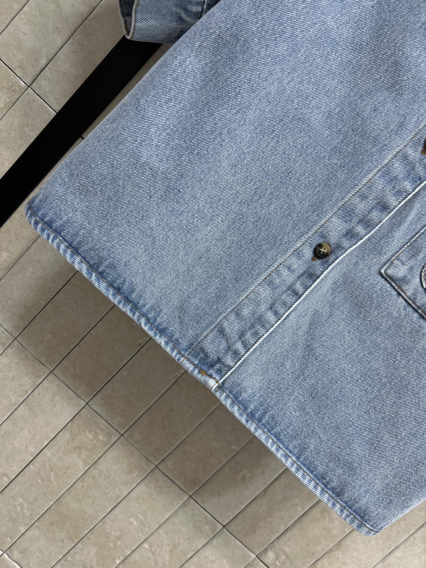 LW家 26春夏新款 刺绣牛仔衬衫 纯棉牛仔面料 挺括透气 春夏穿超舒服 宽松落肩+泡泡短袖剪裁 藏肉显