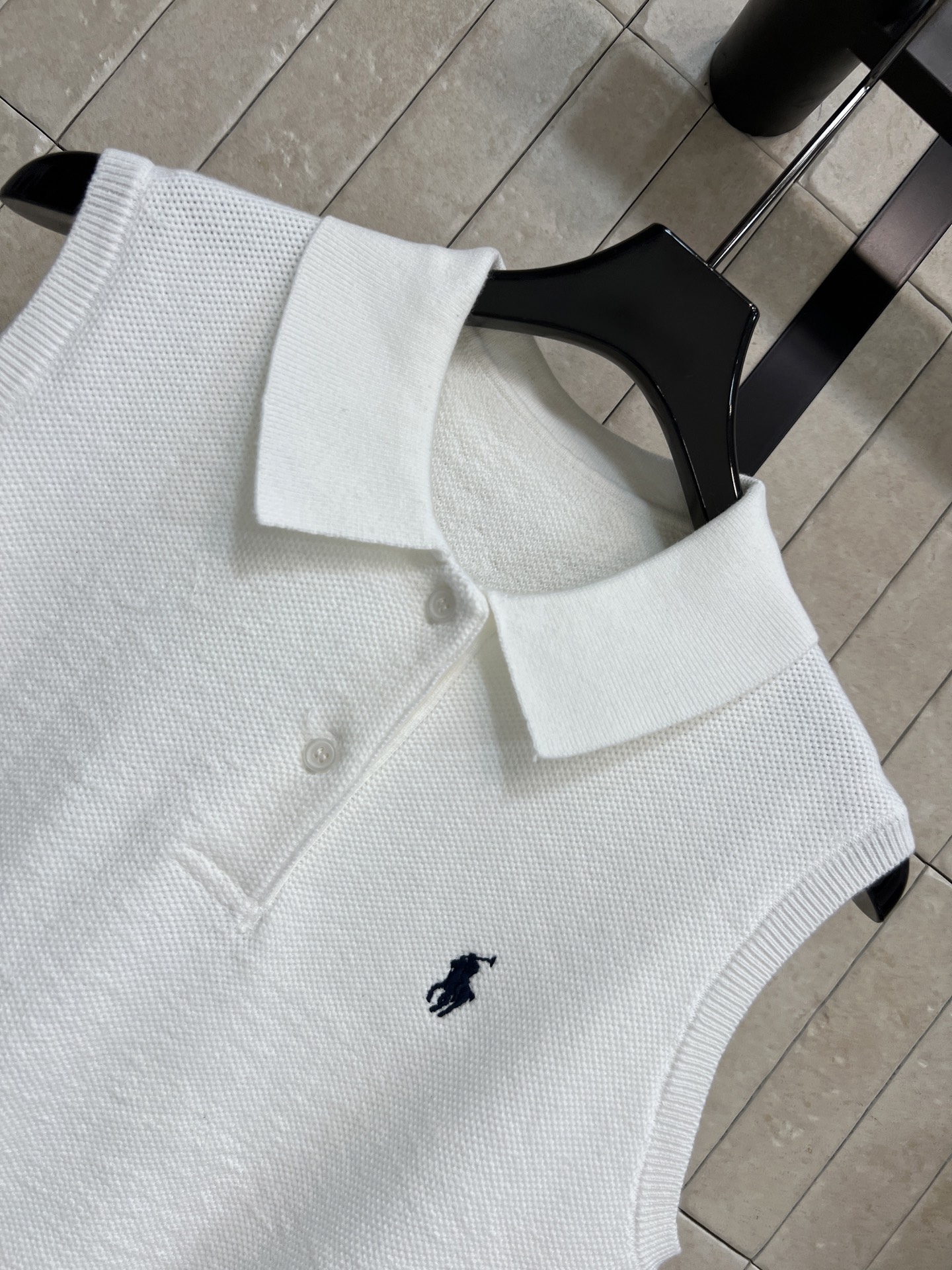 pol家 26春夏新款 Polo领无袖上衣 经典翻领+品牌刺绣 简约又有辨识度 面料柔软透气 夏天穿超舒
