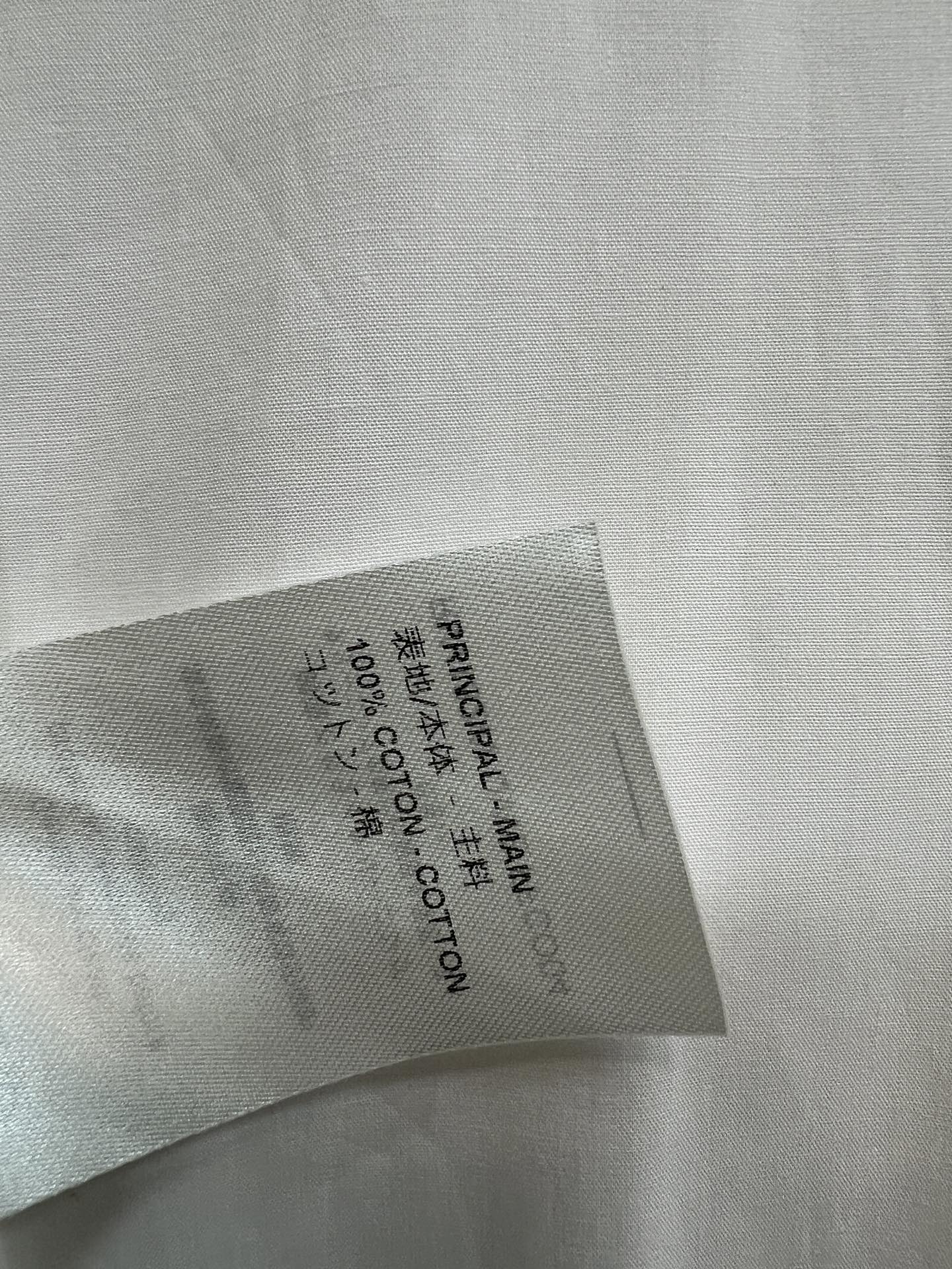 L家 26夏季新款 白色拼接连衣长裙 白色衬衫式上身+米白A字裙摆 腰带设计修饰腰线 高品质棉质面料 柔