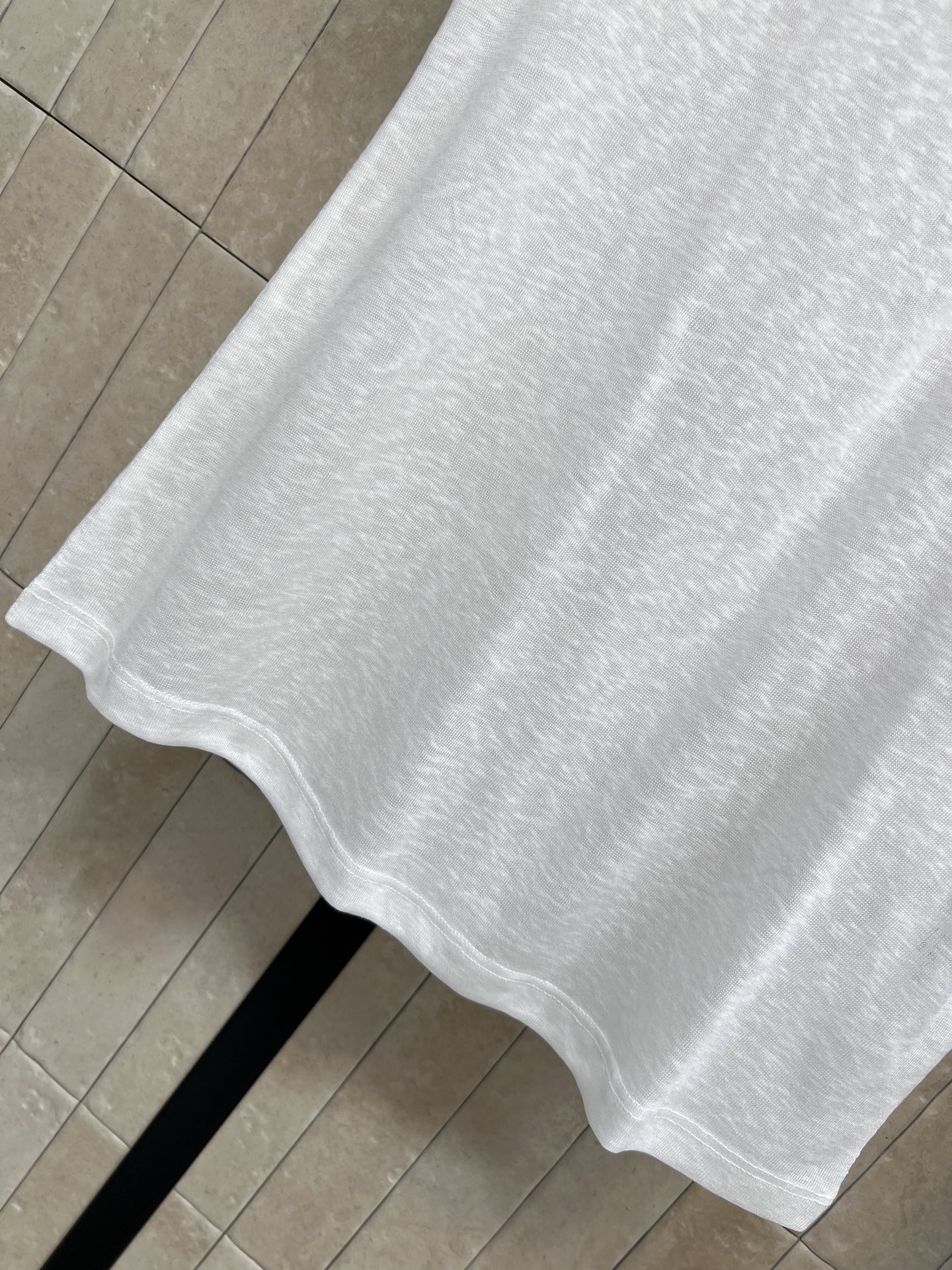 CE家 26夏季新款 镂空口袋短袖上衣 柔软亲肤又透气 夏天穿超舒服 圆领正肩版型 藏肉显瘦 镂空口袋 