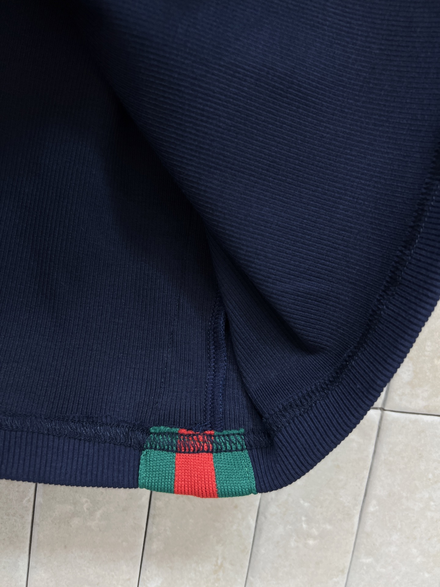 G家 26夏季新款 藏青Polo连衣裙​​ 经典翻领设计 棉感微弹面料 亲肤透气 夏天穿超舒服 裙身藏青