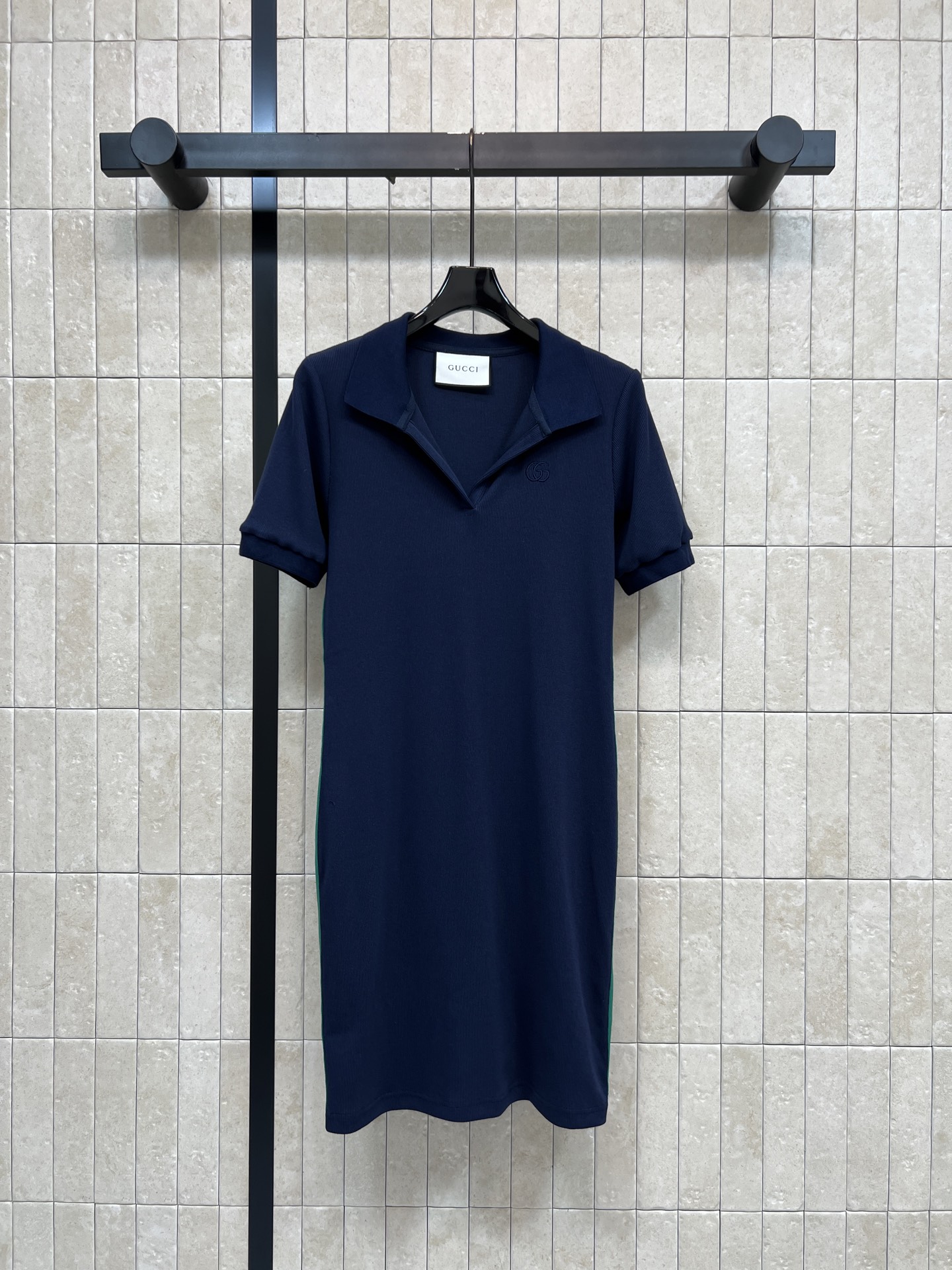 G家 26夏季新款 藏青Polo连衣裙​​ 经典翻领设计 棉感微弹面料 亲肤透气 夏天穿超舒服 裙身藏青