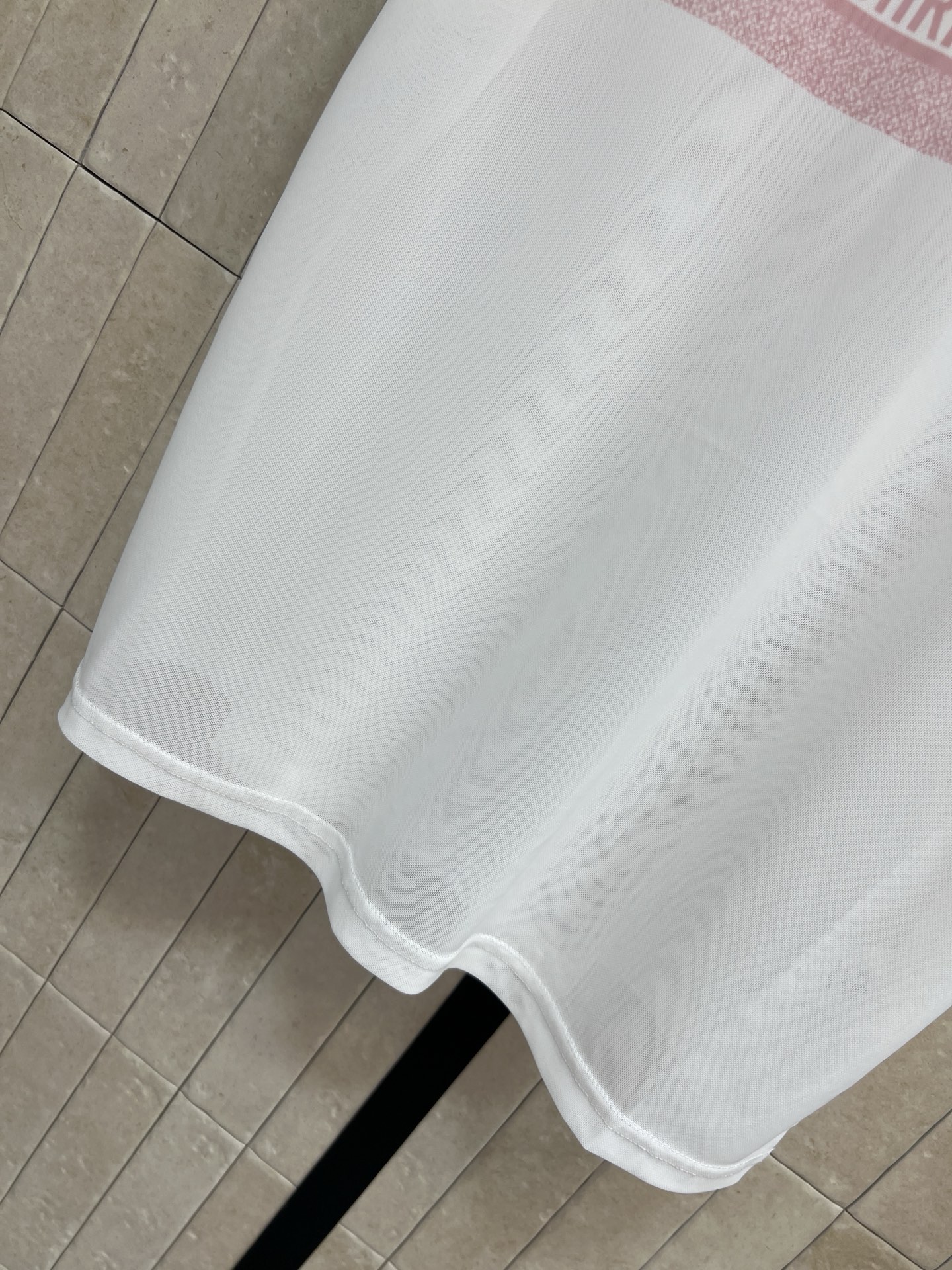 D家 26夏季新款 条纹字母T恤 面料柔软又透气 夏天穿超舒服！胸前logo+撞色条纹 简约又有辨识度 