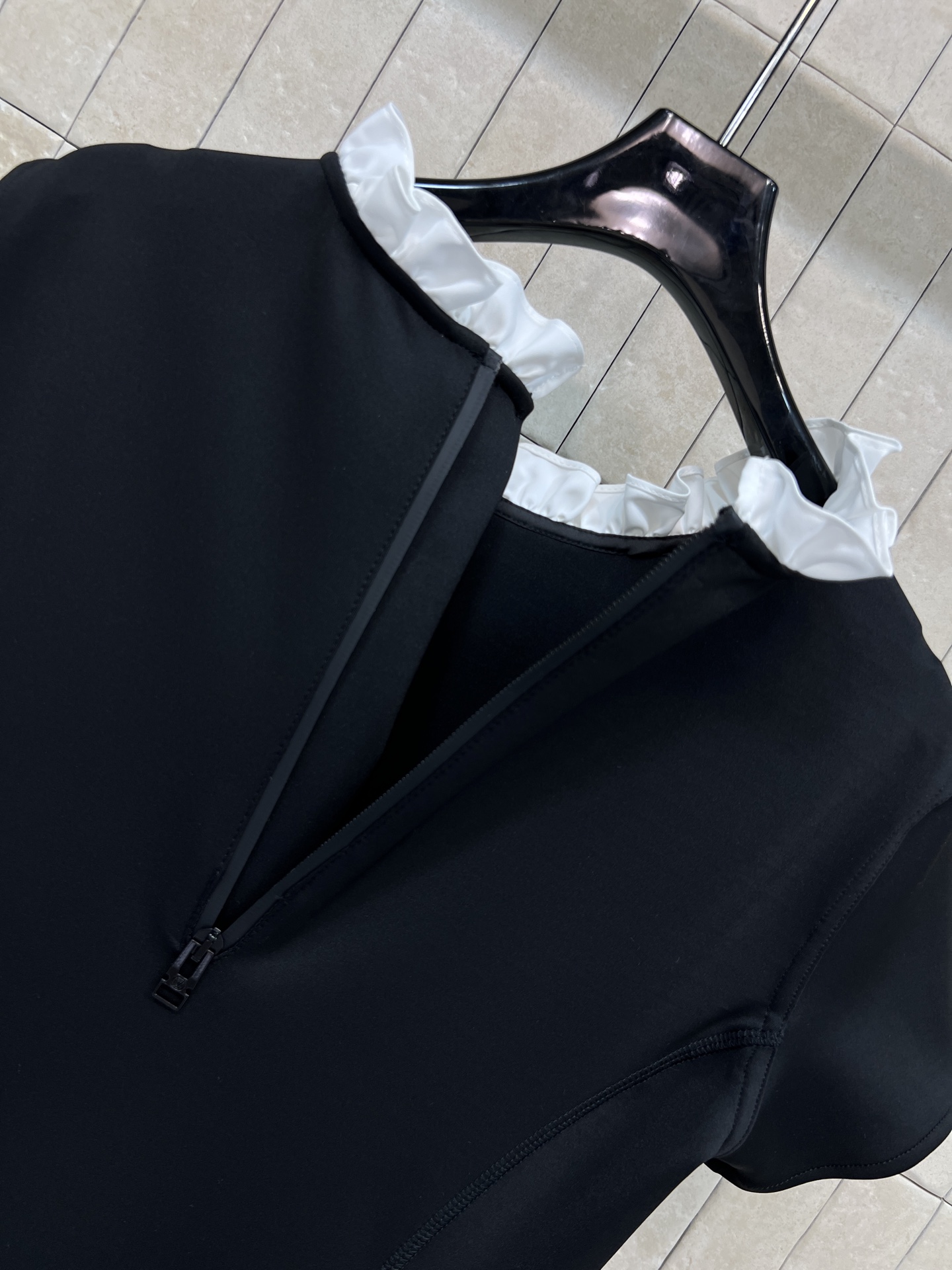 루이비통 여성 원피스 131858 Louis Vuitton Dress 썸네일 이미지