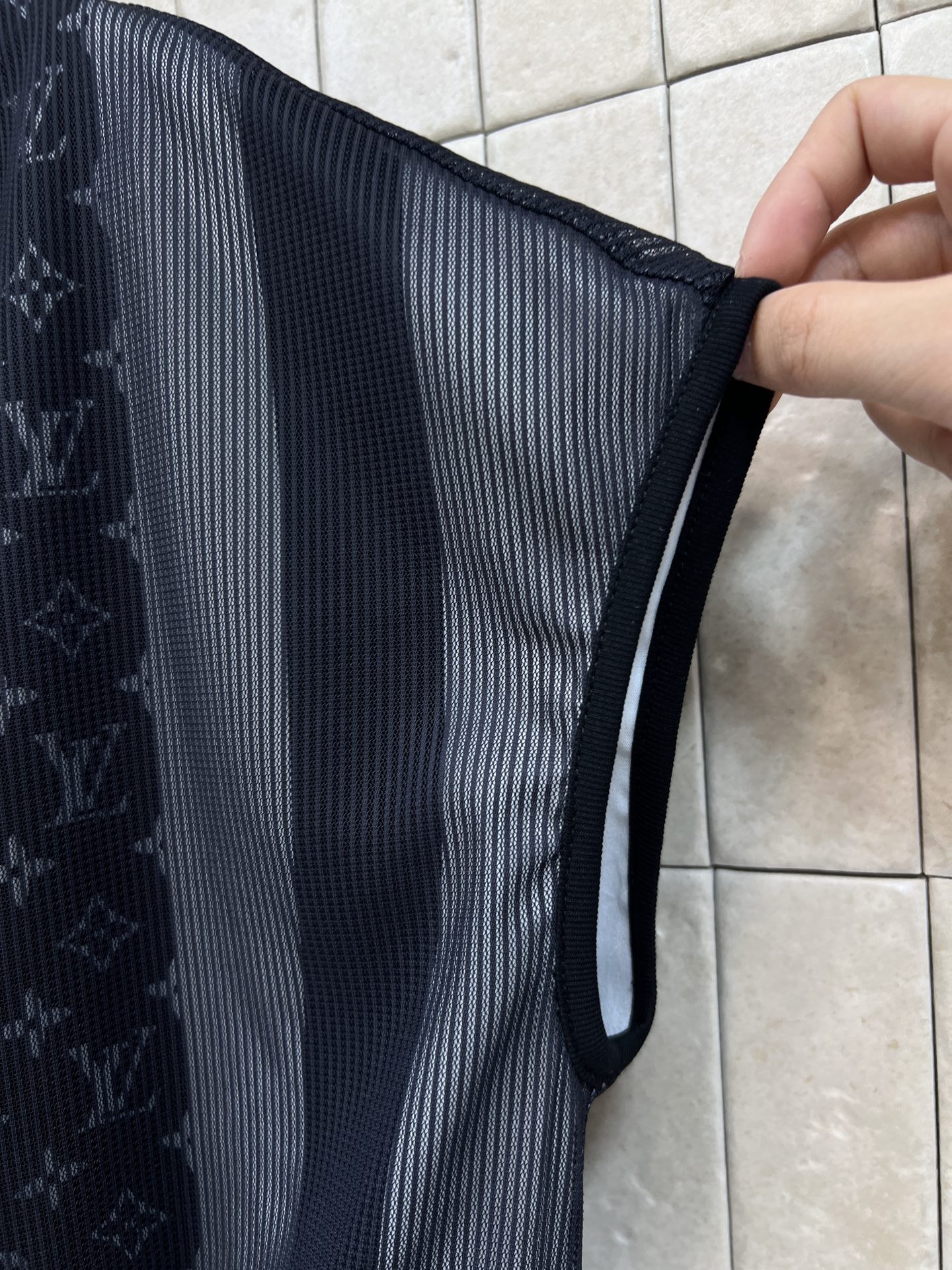 루이비통 여성 반팔 131861 Louis Vuitton T Shirt 썸네일 이미지