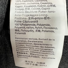 M家 26早秋新款 绒感立领短款羽绒服 质感自带哑光质感 高立领抵御寒风 拉链开合简洁利落 宽松短款廓形 充白鹅绒饱满蓬 M家 26早秋新款 绒感立领短款羽绒服 质感自带哑光质感 高立领抵御寒风 拉链开合简洁利落 宽松短款廓形 充白鹅绒饱满蓬
