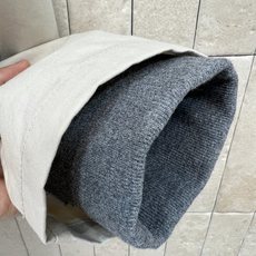 MIU家 26早秋新款 连帽短款风衣外套 天丝棉质混纺面料 打造两件叠穿的层次感效果 也可以分开穿 内里是灰色连帽 撞色 MIU家 26早秋新款 连帽短款风衣外套 天丝棉质混纺面料 打造两件叠穿的层次感效果 也可以分开穿 内里是灰色连帽 撞色