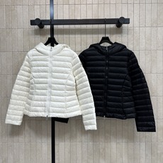 MO家 26秋冬新款 连帽轻薄短款羽绒服 顺滑轻量防风面料 横条绗缝羽绒不易跑绒 简约连帽设计挡风保暖 双头拉链穿脱方便 MO家 26秋冬新款 连帽轻薄短款羽绒服 顺滑轻量防风面料 横条绗缝羽绒不易跑绒 简约连帽设计挡风保暖 双头拉链穿脱方便