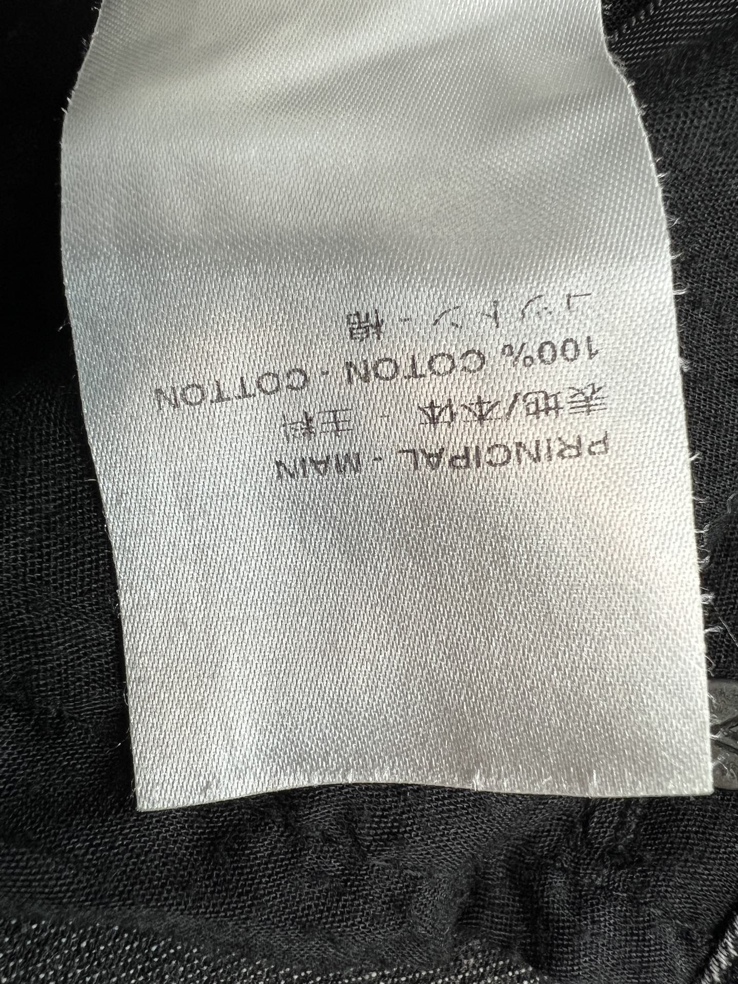 L家 26早秋新款 烟灰色高腰牛仔裤 复古烟灰牛仔水洗棉耐磨舒适 自带做旧高级质感 高腰剪裁拉高腰线 宽松萝卜裤型 巧妙