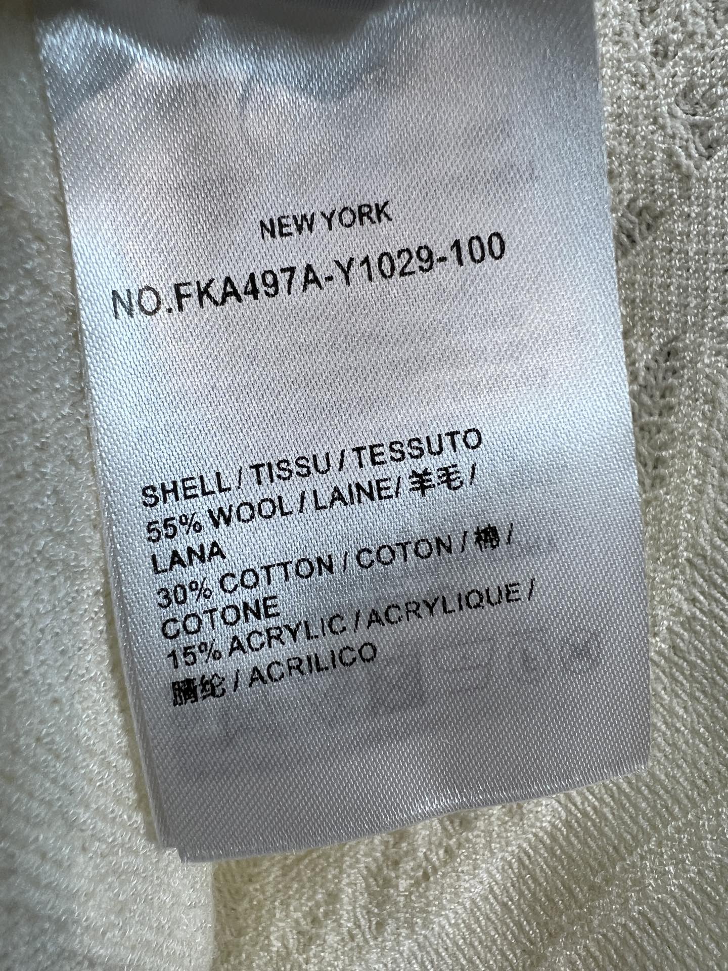 26早秋新款 撞色针织长袖开衫 羊毛混纺针织面料 软糯细腻 经典V领版型 红白蓝撞色包边精致亮眼  胸前可爱小狗刺绣点缀