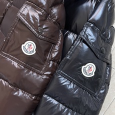 MO家 26秋冬新款 连帽羽绒外套 自带光泽质感 大气耐看 可拆卸帽子搭配立领护颈 锁温防风 横向大方格90鹅绒填充 蓬 MO家 26秋冬新款 连帽羽绒外套 自带光泽质感 大气耐看 可拆卸帽子搭配立领护颈 锁温防风 横向大方格90鹅绒填充 蓬