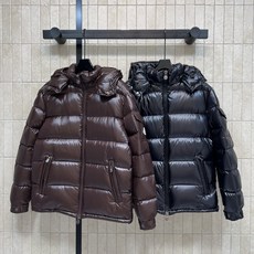 MO家 26秋冬新款 连帽羽绒外套 自带光泽质感 大气耐看 可拆卸帽子搭配立领护颈 锁温防风 横向大方格90鹅绒填充 蓬 MO家 26秋冬新款 连帽羽绒外套 自带光泽质感 大气耐看 可拆卸帽子搭配立领护颈 锁温防风 横向大方格90鹅绒填充 蓬