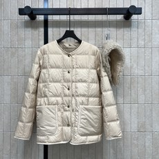 MO家 26秋冬新款 收腰短款羽绒外套 可拆卸卷卷羊羔毛翻领 两种穿法随心切换 90鹅绒填充饱满锁温不易跑棉 复古金色排 MO家 26秋冬新款 收腰短款羽绒外套 可拆卸卷卷羊羔毛翻领 两种穿法随心切换 90鹅绒填充饱满锁温不易跑棉 复古金色排