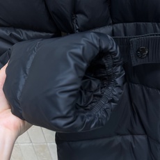 MO家 26秋冬新款 毛领收腰短款羽绒服 大毛领可拆卸设计 风格随心切换 连帽短款版型 搭配同色系收腰腰带 摆脱羽绒服臃 MO家 26秋冬新款 毛领收腰短款羽绒服 大毛领可拆卸设计 风格随心切换 连帽短款版型 搭配同色系收腰腰带 摆脱羽绒服臃