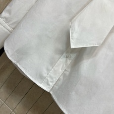 BC家 26早秋新款 领带长袖衬衫 面料挺括不易皱 经典翻领版型 自带同色系可拆卸领带 自带利落学院氛围感 圆弧下摆剪裁 BC家 26早秋新款 领带长袖衬衫 面料挺括不易皱 经典翻领版型 自带同色系可拆卸领带 自带利落学院氛围感 圆弧下摆剪裁