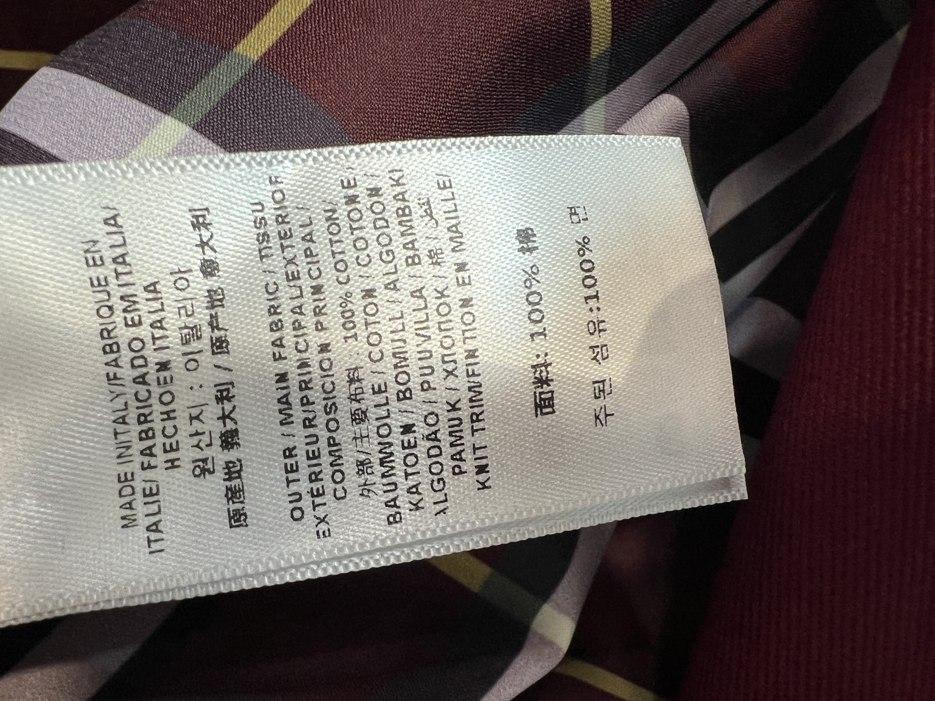 BUR家 26早秋新款 连帽短款风衣 挺括抗皱棉质面料 帽子可拆卸两种穿搭 双排扣搭配复古金属扣 腰带收腰勾勒腰线 内里