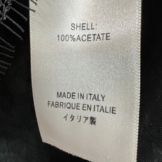 26早秋新款 黑色高腰开叉半裙 自带褶皱肌理光泽 高腰版型修饰腰线 侧开叉设计不规则斜裁下摆 内里拼接精致花边 若隐若 26早秋新款 黑色高腰开叉半裙 自带褶皱肌理光泽 高腰版型修饰腰线 侧开叉设计不规则斜裁下摆 内里拼接精致花边 若隐若