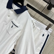 pol家 26早秋新款 撞色Polo领休闲套装 Polo领长袖+高腰短裤 棉质混纺面料 亲肤舒适 上衣胸前口袋点缀细节精 pol家 26早秋新款 撞色Polo领休闲套装 Polo领长袖+高腰短裤 棉质混纺面料 亲肤舒适 上衣胸前口袋点缀细节精