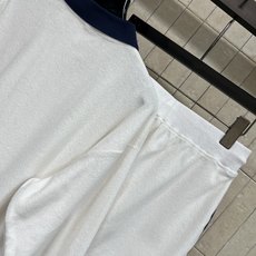 pol家 26早秋新款 撞色Polo领休闲套装 Polo领长袖+高腰短裤 棉质混纺面料 亲肤舒适 上衣胸前口袋点缀细节精 pol家 26早秋新款 撞色Polo领休闲套装 Polo领长袖+高腰短裤 棉质混纺面料 亲肤舒适 上衣胸前口袋点缀细节精