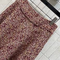 C家 26早秋新款 羊毛小香风套装 短款外套+高腰半裙 92绵羊毛面料+100桑蚕丝里衬面料 外套金属圆扣利落排开 双口 C家 26早秋新款 羊毛小香风套装 短款外套+高腰半裙 92绵羊毛面料+100桑蚕丝里衬面料 外套金属圆扣利落排开 双口