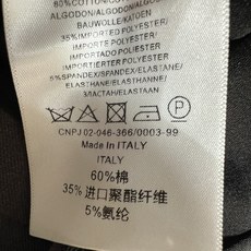 C家 26早秋新款 高腰中线阔腿长裤 棉质混纺面料 高腰版型 金色金属扣点缀门襟 裤身前后立体中缝工艺 线条笔直利落 垂 C家 26早秋新款 高腰中线阔腿长裤 棉质混纺面料 高腰版型 金色金属扣点缀门襟 裤身前后立体中缝工艺 线条笔直利落 垂
