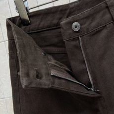 BC家 26早秋新款 深咖阔腿牛仔裤 牛仔棉面料垂坠有型 高腰版型拉长腿部线条 经典五袋牛仔式设计 搭配别致分割剪裁 自 BC家 26早秋新款 深咖阔腿牛仔裤 牛仔棉面料垂坠有型 高腰版型拉长腿部线条 经典五袋牛仔式设计 搭配别致分割剪裁 自