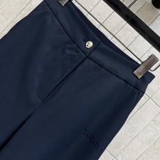 G家 26早秋新款 撞色条纹休闲套装 圆领拉链外套+高腰长裤 经典红绿织带点缀领口 袖口与下摆 复古辨识度拉满 裤身刺绣 G家 26早秋新款 撞色条纹休闲套装 圆领拉链外套+高腰长裤 经典红绿织带点缀领口 袖口与下摆 复古辨识度拉满 裤身刺绣