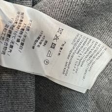 G家 26秋冬新款 织带连帽休闲套装 连帽外套+高腰长裤 软糯亲肤羊毛混纺面料 上身舒适透气 外套侧边经典红绿织带装饰 G家 26秋冬新款 织带连帽休闲套装 连帽外套+高腰长裤 软糯亲肤羊毛混纺面料 上身舒适透气 外套侧边经典红绿织带装饰