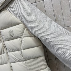 MKQ家 25秋冬新款 翻领针织拼接收腰羽绒服 领口针织罗纹大翻领 短款设计+腰部松紧 显身材比例 针织灯笼袖超包容手臂 MKQ家 25秋冬新款 翻领针织拼接收腰羽绒服 领口针织罗纹大翻领 短款设计+腰部松紧 显身材比例 针织灯笼袖超包容手臂