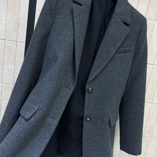 BC家 26秋冬新款 腰带羊毛西服 高级感灰调西装 含65羊毛 利落大翻领修饰颈部线条 单排扣设计兼顾简约与质感 自带复 BC家 26秋冬新款 腰带羊毛西服 高级感灰调西装 含65羊毛 利落大翻领修饰颈部线条 单排扣设计兼顾简约与质感 自带复