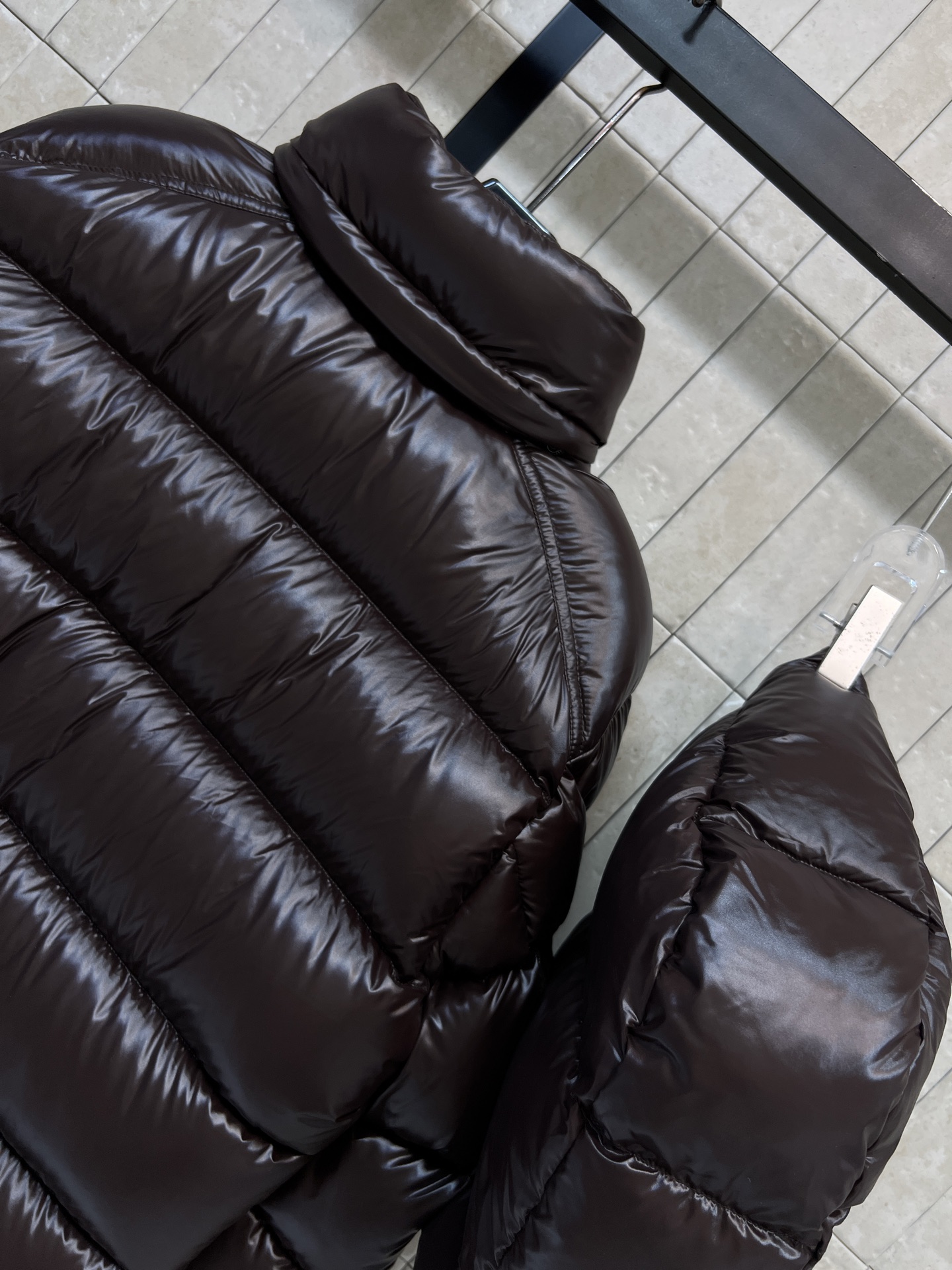 MO家 26秋冬新款 连帽立领玛雅羽绒服 帽子可拆卸 一衣两种穿法随心切换 棉质面料分格填充90白鹅绒 饱满均匀 蓬松不