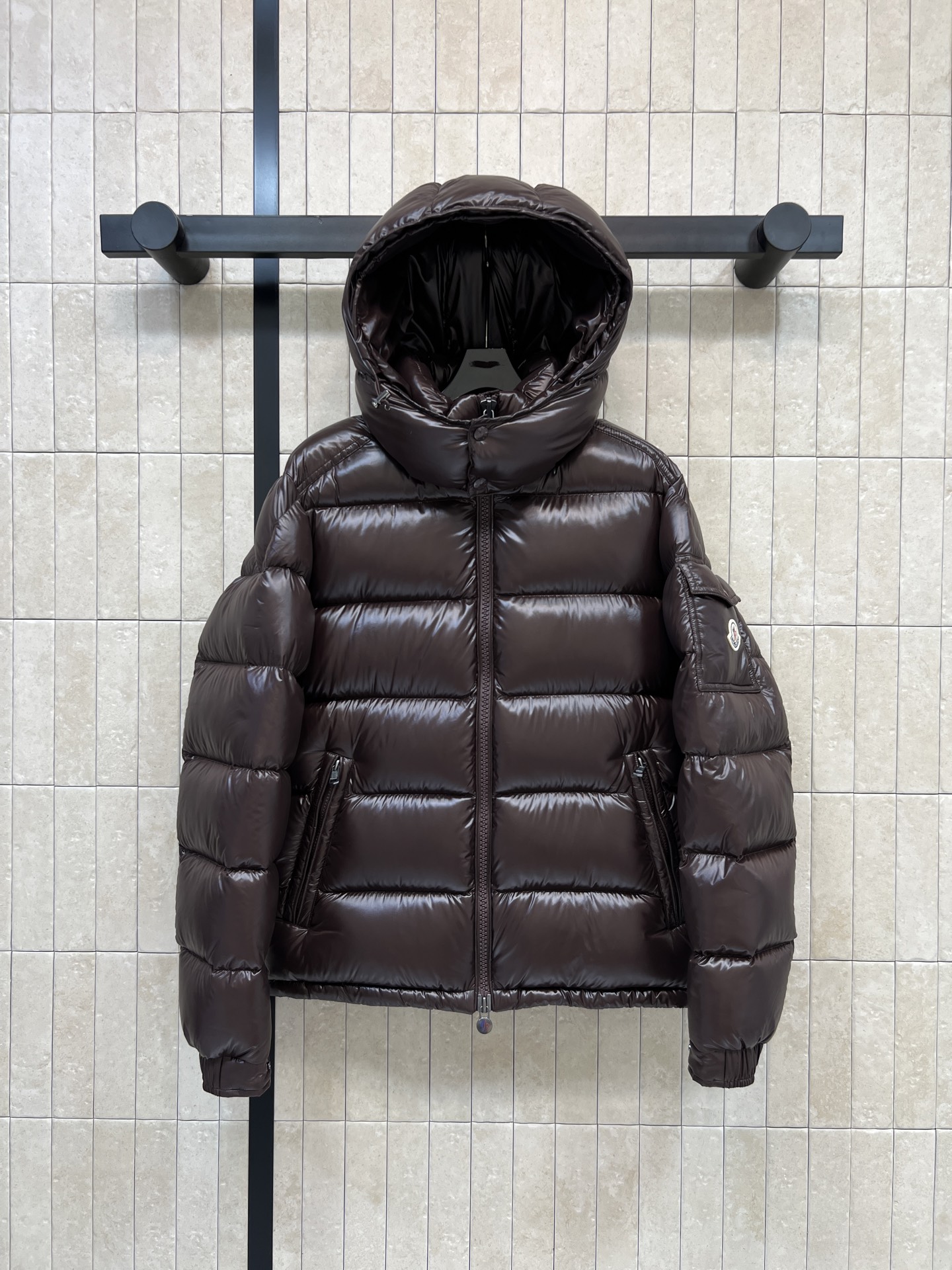 MO家 26秋冬新款 连帽立领玛雅羽绒服 帽子可拆卸 一衣两种穿法随心切换 棉质面料分格填充90白鹅绒 饱满均匀 蓬松不