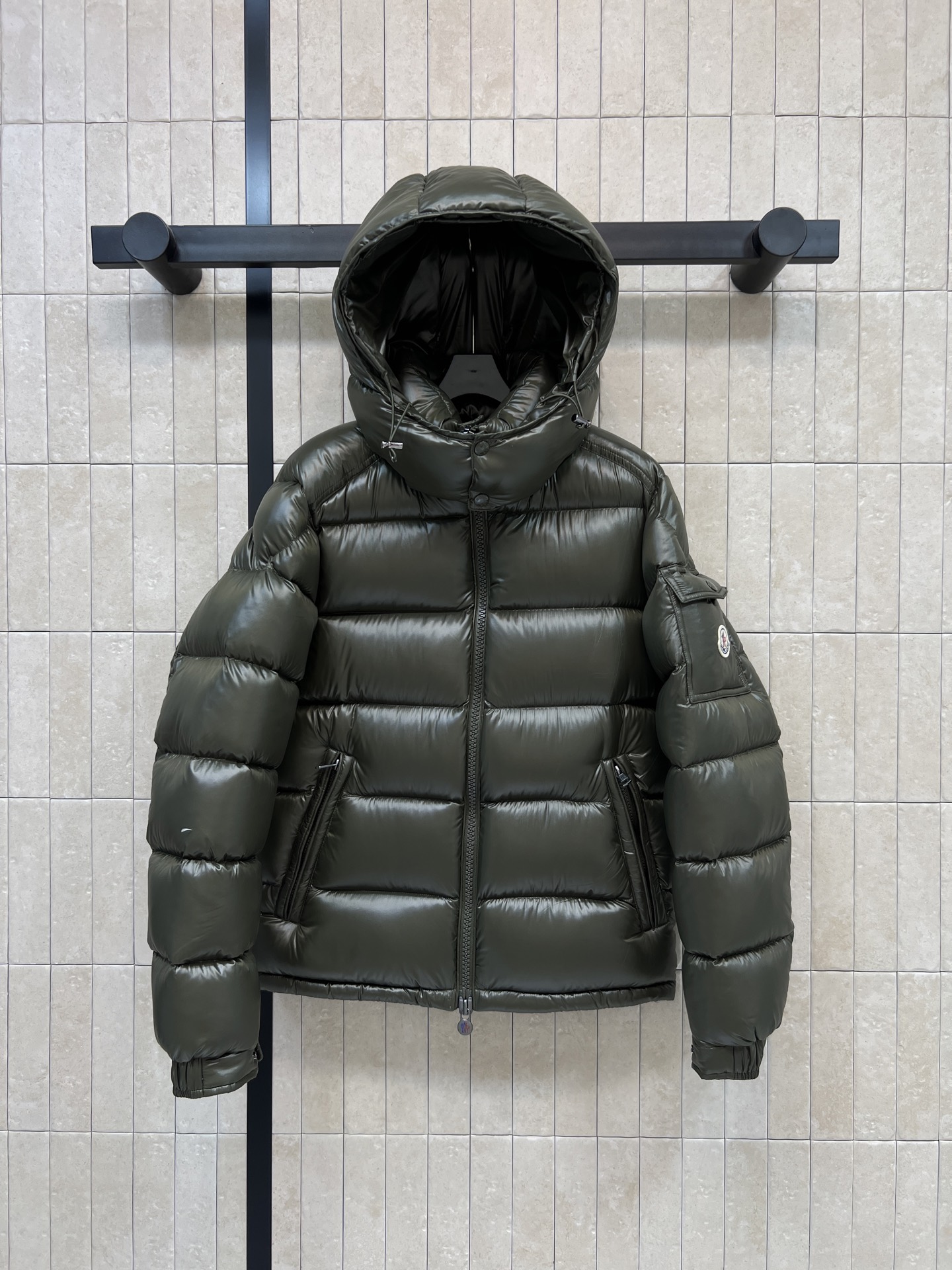 MO家 26秋冬新款 连帽立领玛雅羽绒服 帽子可拆卸 一衣两种穿法随心切换 棉质面料分格填充90白鹅绒 饱满均匀 蓬松不