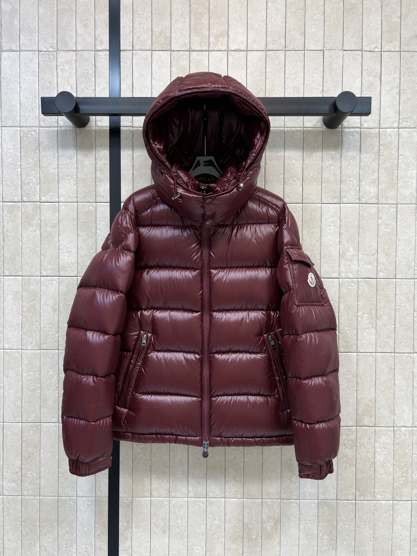MO家 26秋冬新款 连帽立领玛雅羽绒服 帽子可拆卸 一衣两种穿法随心切换 棉质面料分格填充90白鹅绒 饱满均匀 蓬松不
