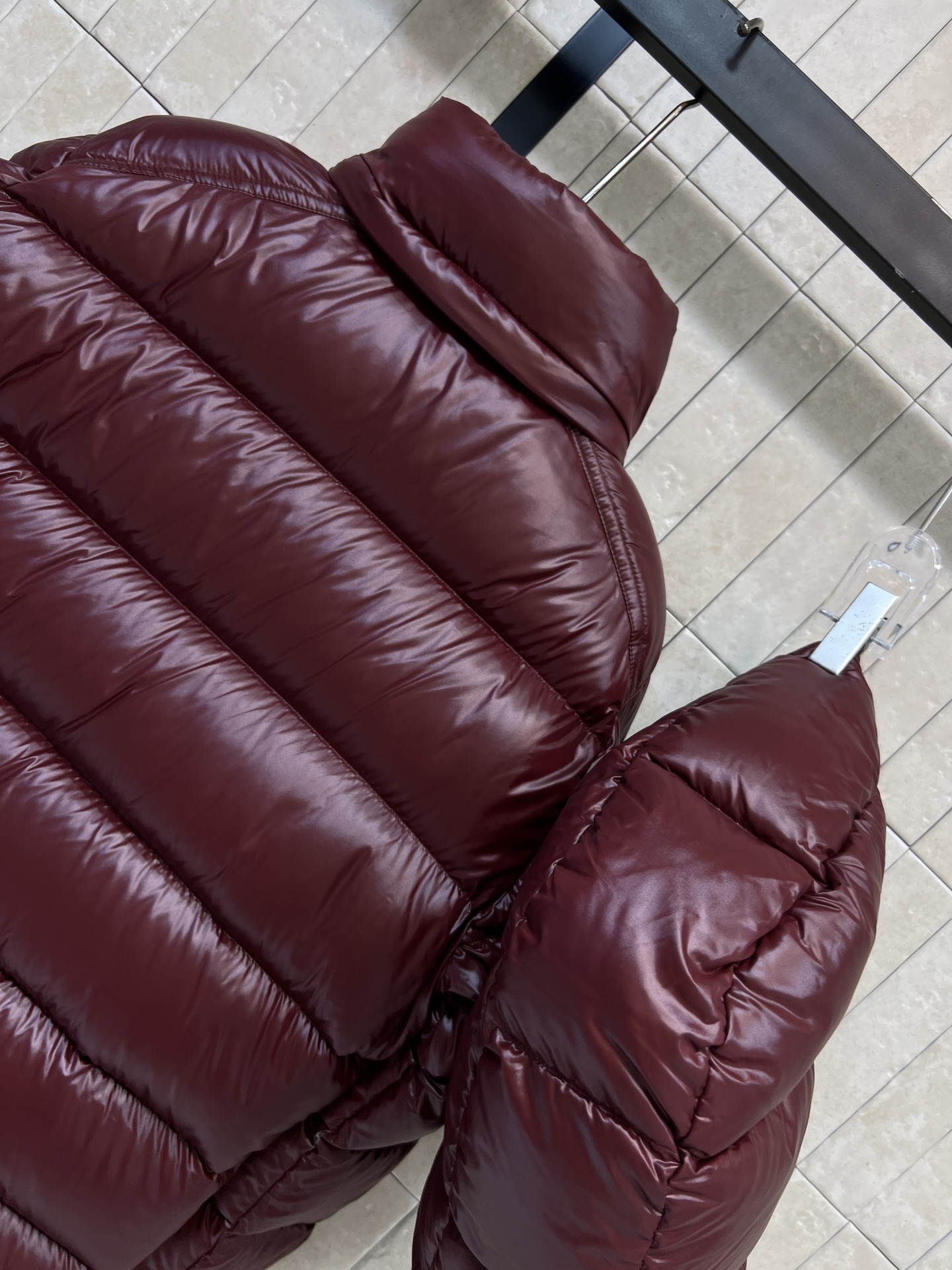 MO家 26秋冬新款 连帽立领玛雅羽绒服 帽子可拆卸 一衣两种穿法随心切换 棉质面料分格填充90白鹅绒 饱满均匀 蓬松不