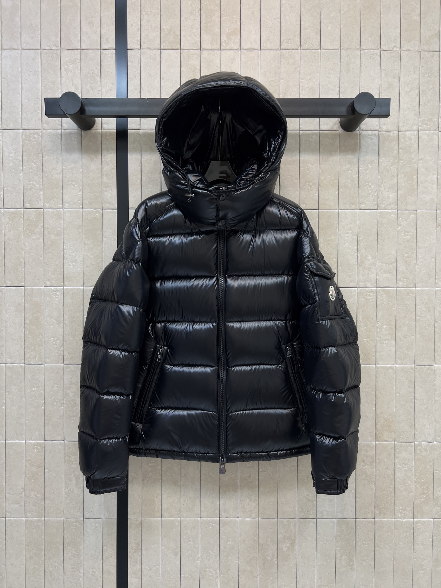 MO家 26秋冬新款 连帽立领玛雅羽绒服 帽子可拆卸 一衣两种穿法随心切换 棉质面料分格填充90白鹅绒 饱满均匀 蓬松不