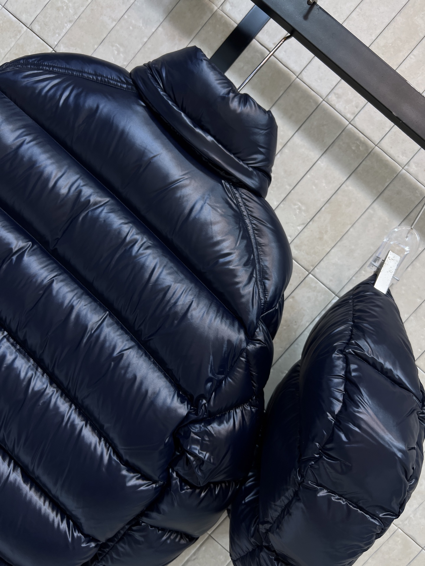 MO家 26秋冬新款 连帽立领玛雅羽绒服 帽子可拆卸 一衣两种穿法随心切换 棉质面料分格填充90白鹅绒 饱满均匀 蓬松不
