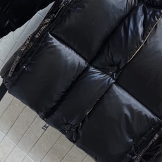 MO家 26秋冬新款 连帽立领面包羽绒服 立领搭配可拆卸帽子 一衣两穿灵活切换 防风保暖 尼龙面料 90羽绒填充饱满蓬松 MO家 26秋冬新款 连帽立领面包羽绒服 立领搭配可拆卸帽子 一衣两穿灵活切换 防风保暖 尼龙面料 90羽绒填充饱满蓬松