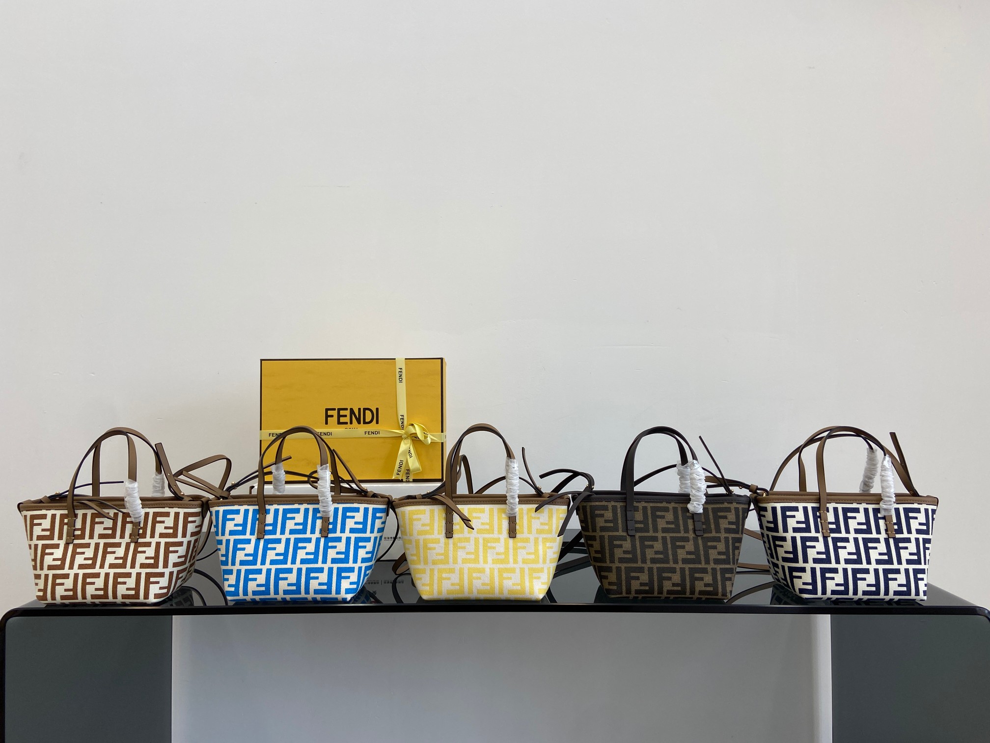 Fendi Product _dtEqflGHNmX6wTjRfQwLcsRzbxSgrIKNG-1ihzA