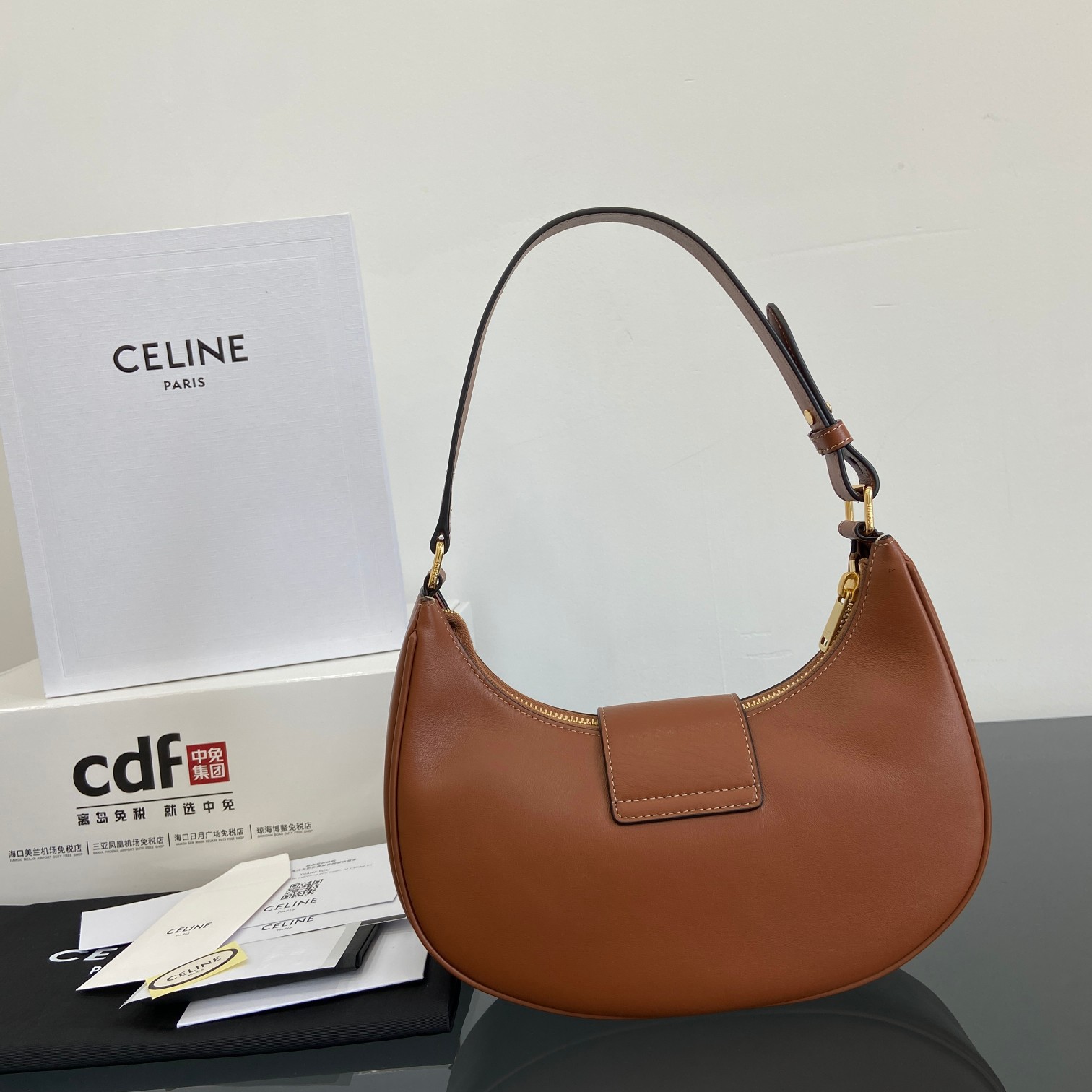 Fendi's new and upgraded model debuts at a premium level. (upgraded version)