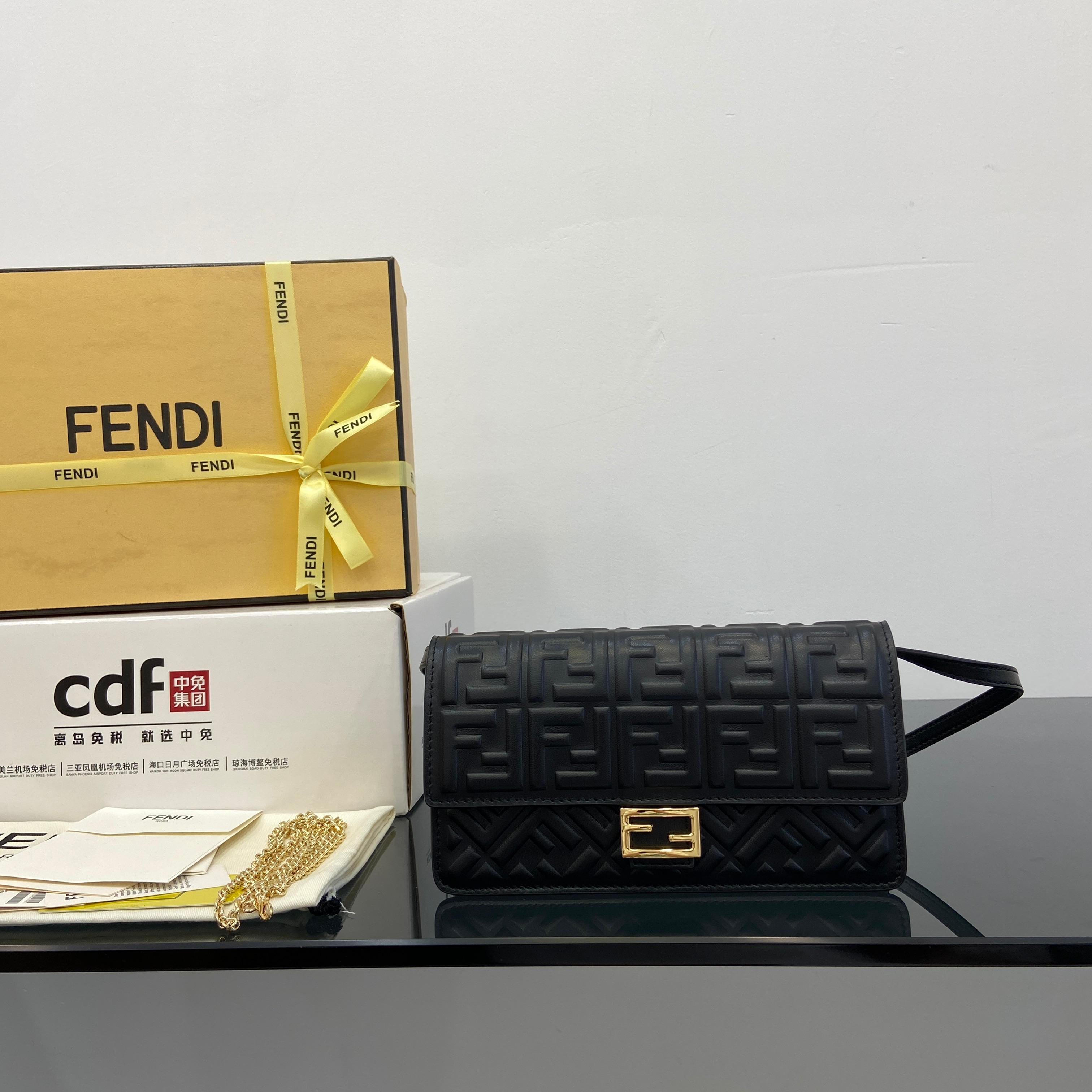 Fendi's new and upgraded model is the first high-end product [with full counter packaging]