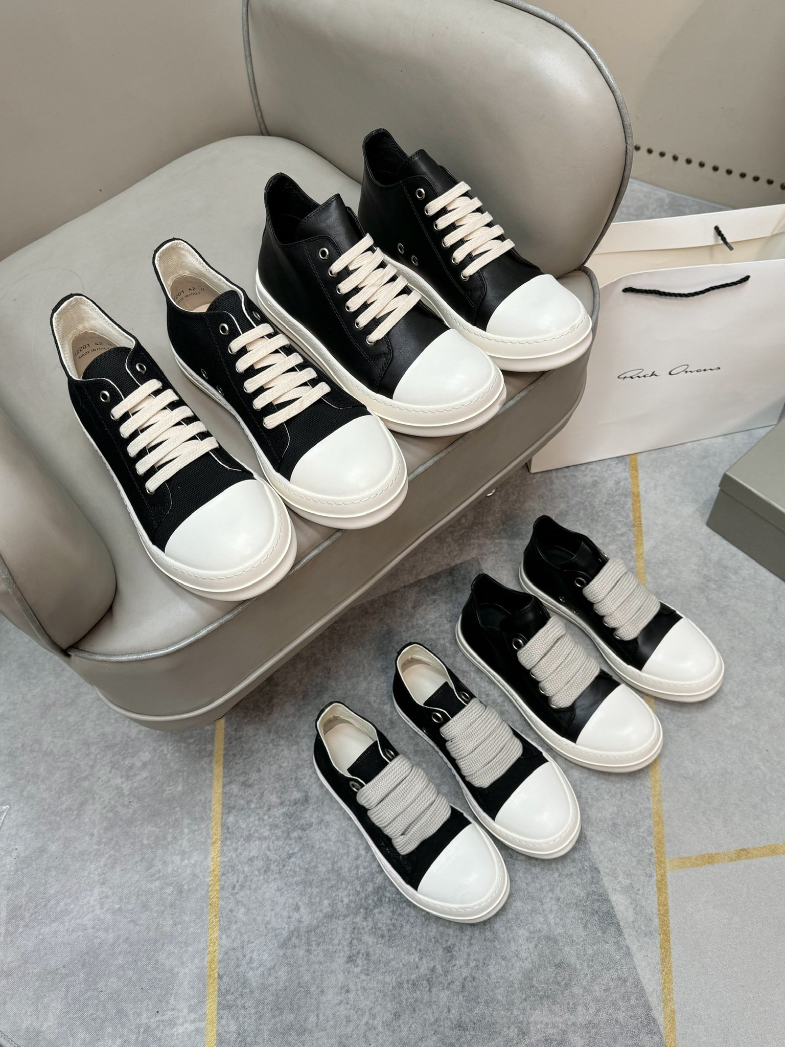 NO:744752,[High-end version] Owens' popular trendy shoes, imported canvas upper, original outsole, exquisite packaging. Size 35-44.45 46 customized,19860909【高端版】欧文斯爆款潮鞋,进口帆布鞋面,原版大底,精致包装. 码数35-44.45 46定做,,Men's shoes