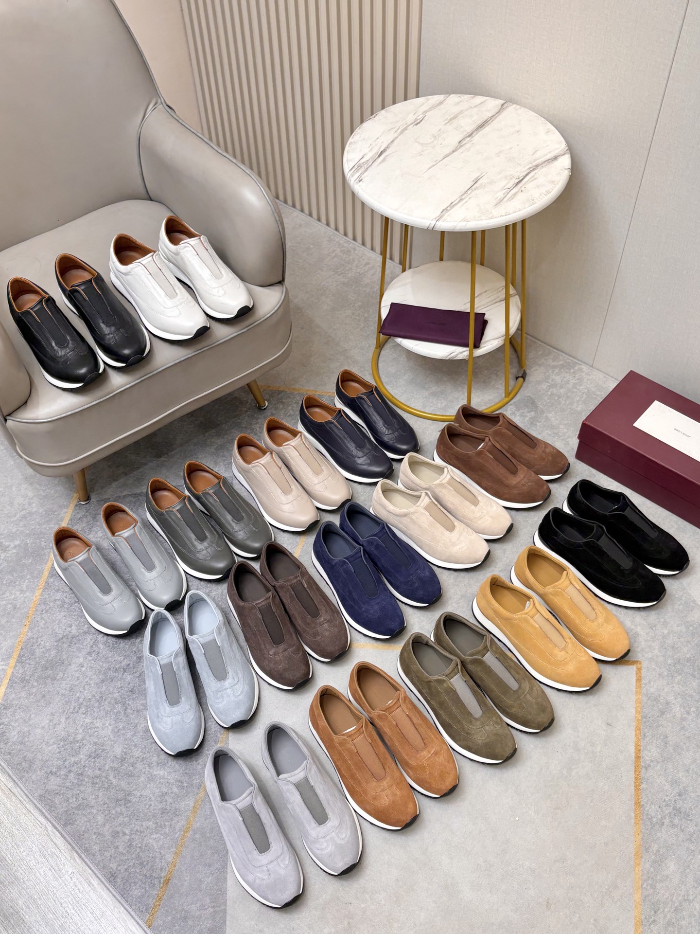 NO:778487,Hermès brand John Lobb - John Lobb, exclusive new original version 1:1 shipped using original cowhide, cowhide material + cowhide lining, a simple, low-key and luxurious men's casual. Original anti-slip and wear-resistant combination outsole TPU wear-resistant anti-slip bottom sheet + PU foam upper soft seat. Original PU foam feet. Size 38-44 45 46 47 Customized and non-refundable. One size larger, hermes,cowhide19860909爱马仕旗下品牌John Lobb-约翰·洛布,独家新款原版1:1出货采用原版牛皮,牛绒材质+牛皮内里制作,简单低调奢华的一款男士休闲 原版防滑耐磨组合大底TPU耐磨防滑底片+PU发泡上层软座.原版PU发泡垫脚. 码数38-44 45 46 47订做不退换 偏大一码,,hermes,cowhide,Men's shoes