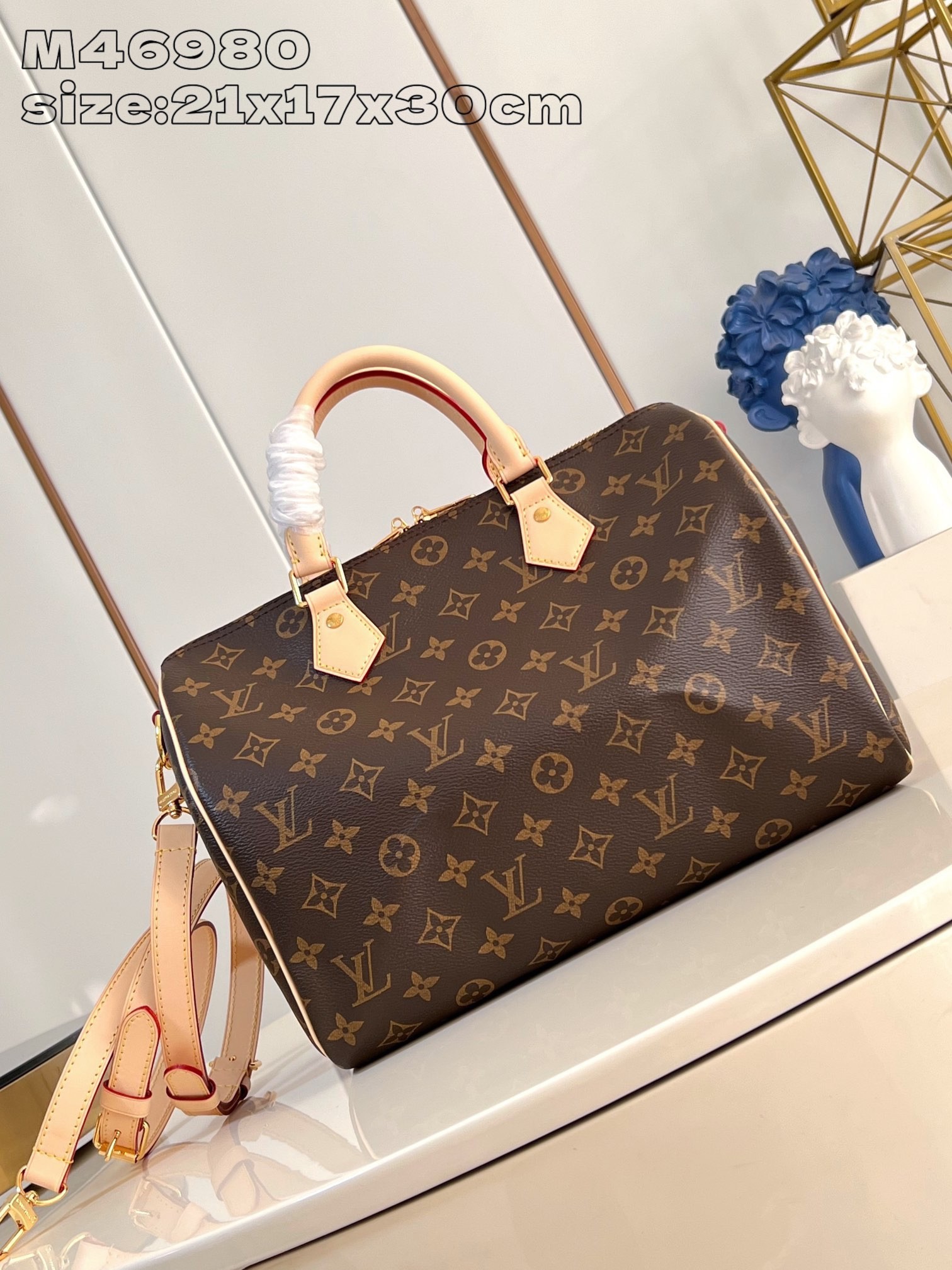 Louis Vuitton Speedy Bandouliere 30 Monogram Canvas Satchel Handbag, 21 x 17 x 30 cm