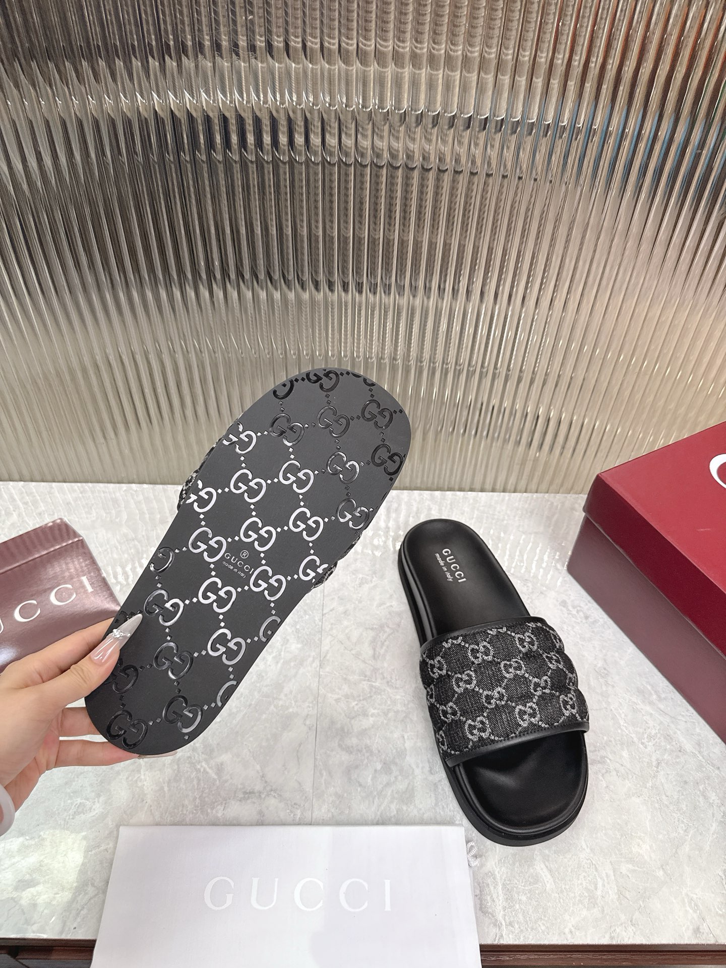 Gucci GG橡胶鞋底