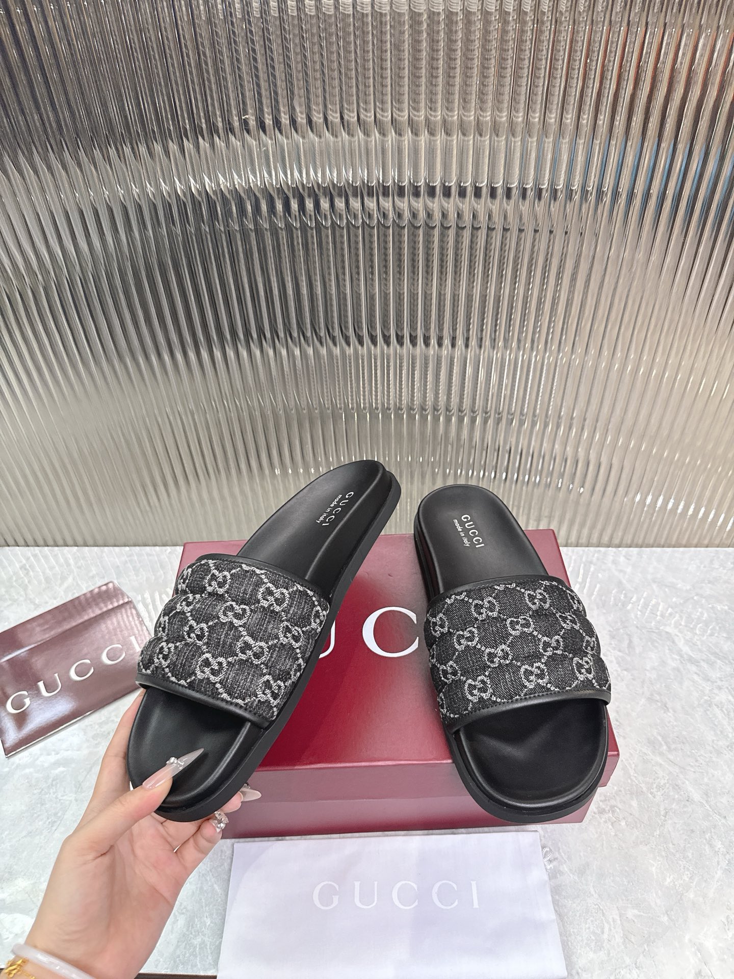 Gucci GG橡胶鞋底