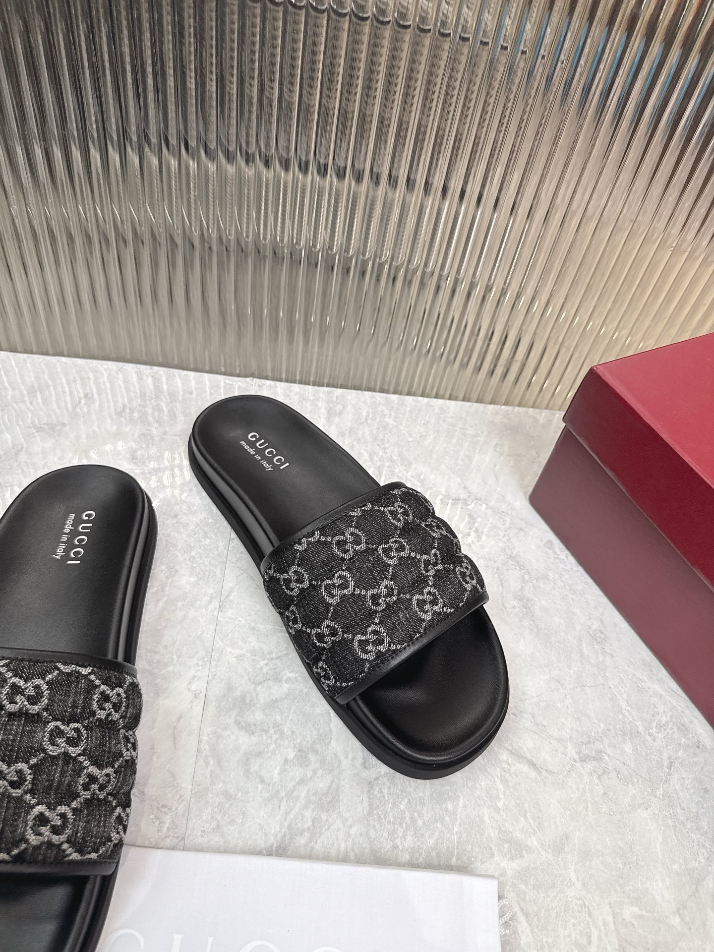 Gucci GG橡胶鞋底