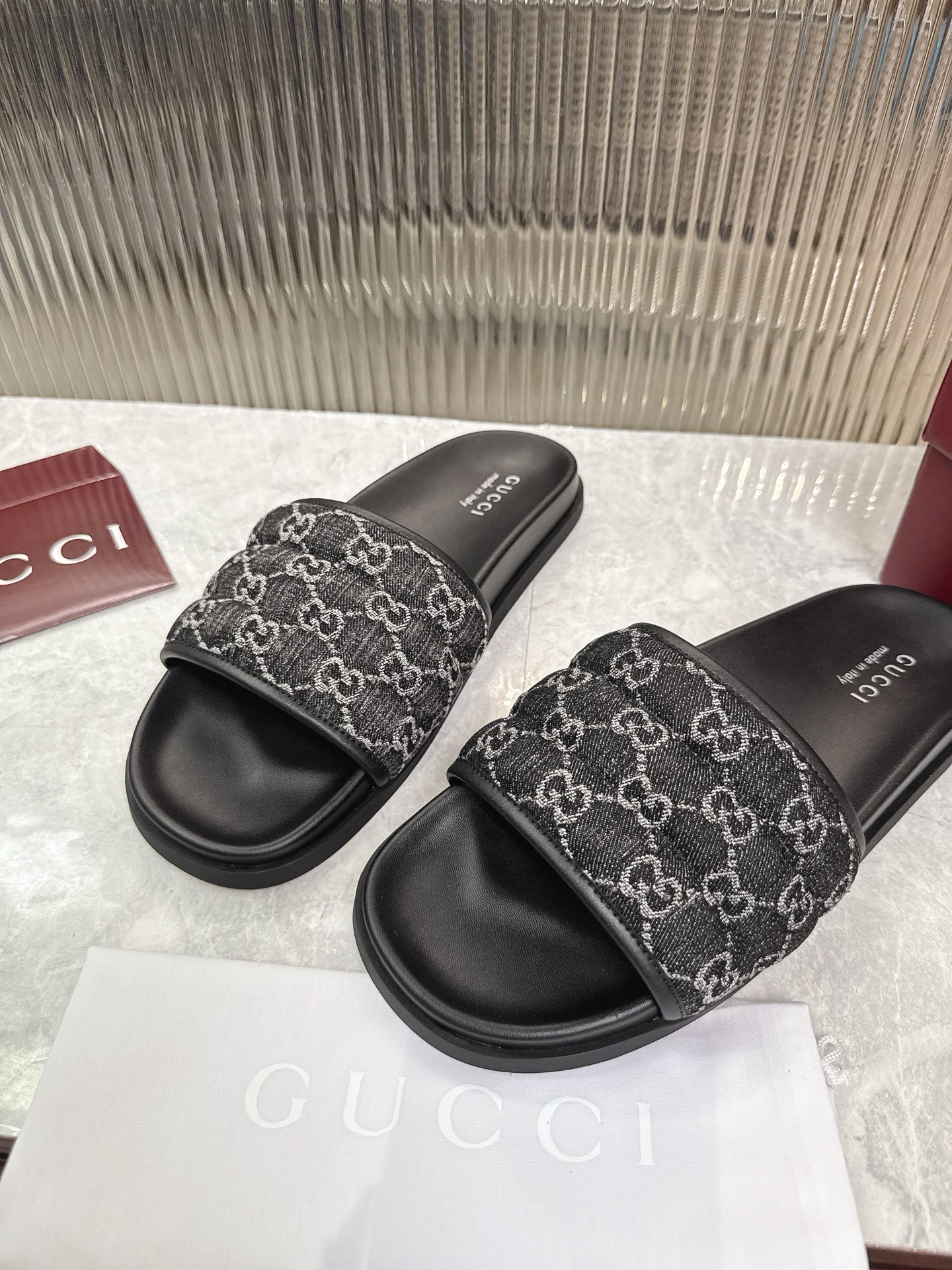 Gucci GG橡胶鞋底